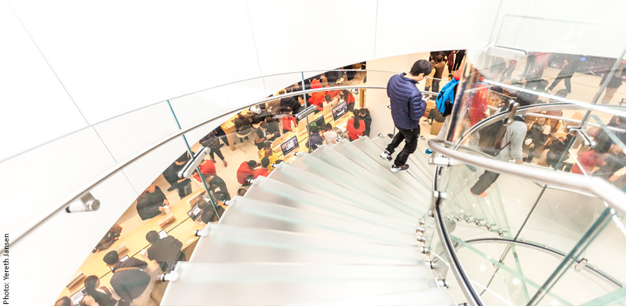 self-supporting high spiral stair in structural glass – All-glass constructions