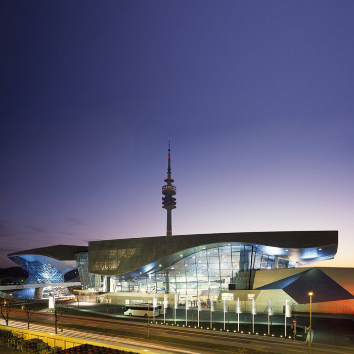 BMW-Welt, facciate degli edifici