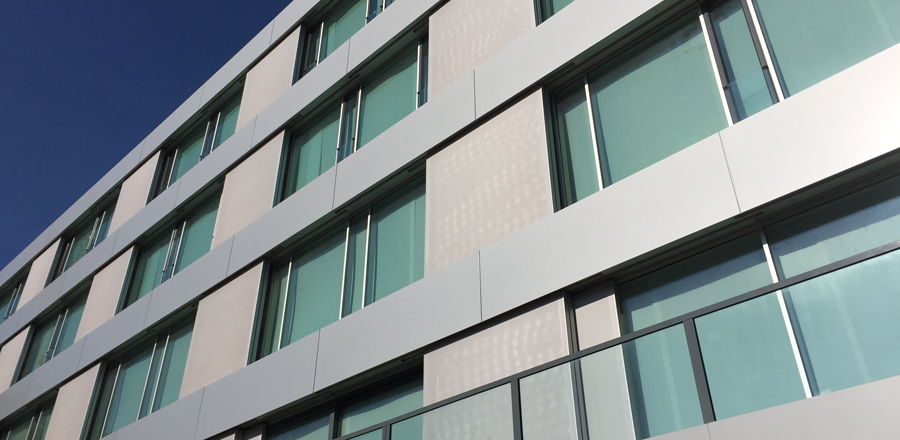 Bolzano hospital with Frener &amp; Reifer  04 –  glass-windows