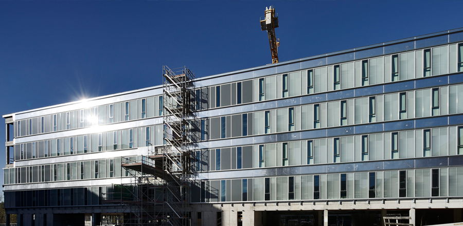 Krankenhaus Bozen mit Frener &amp; Reifer  14 – montage-glasfassade