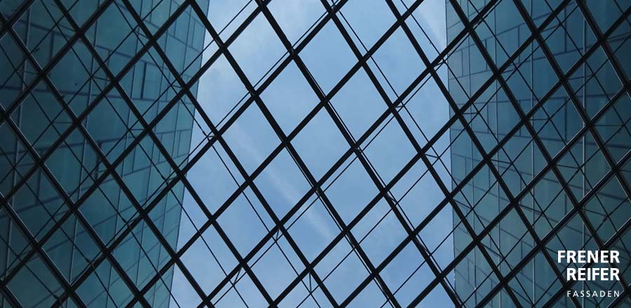 Installation undulating glass façade 08 - Samaritaine Paris - FRENER &amp; REIFER