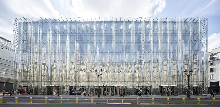 Installation undulating glass façade 02 - Samaritaine Paris - FRENER &amp; REIFER