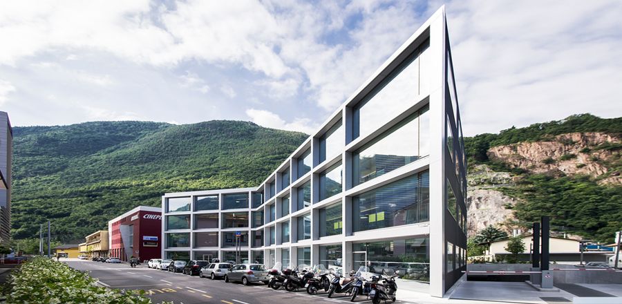 Pfosten-Riegelfassade – Südtiroler Volksbank