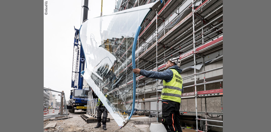 FRENER &amp; REIFER installazione di 924 onde di vetro